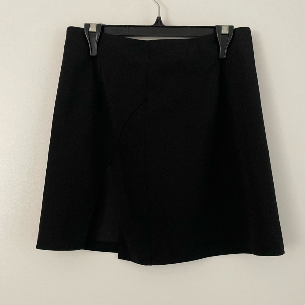 Black Side Split Skirt - size US 4